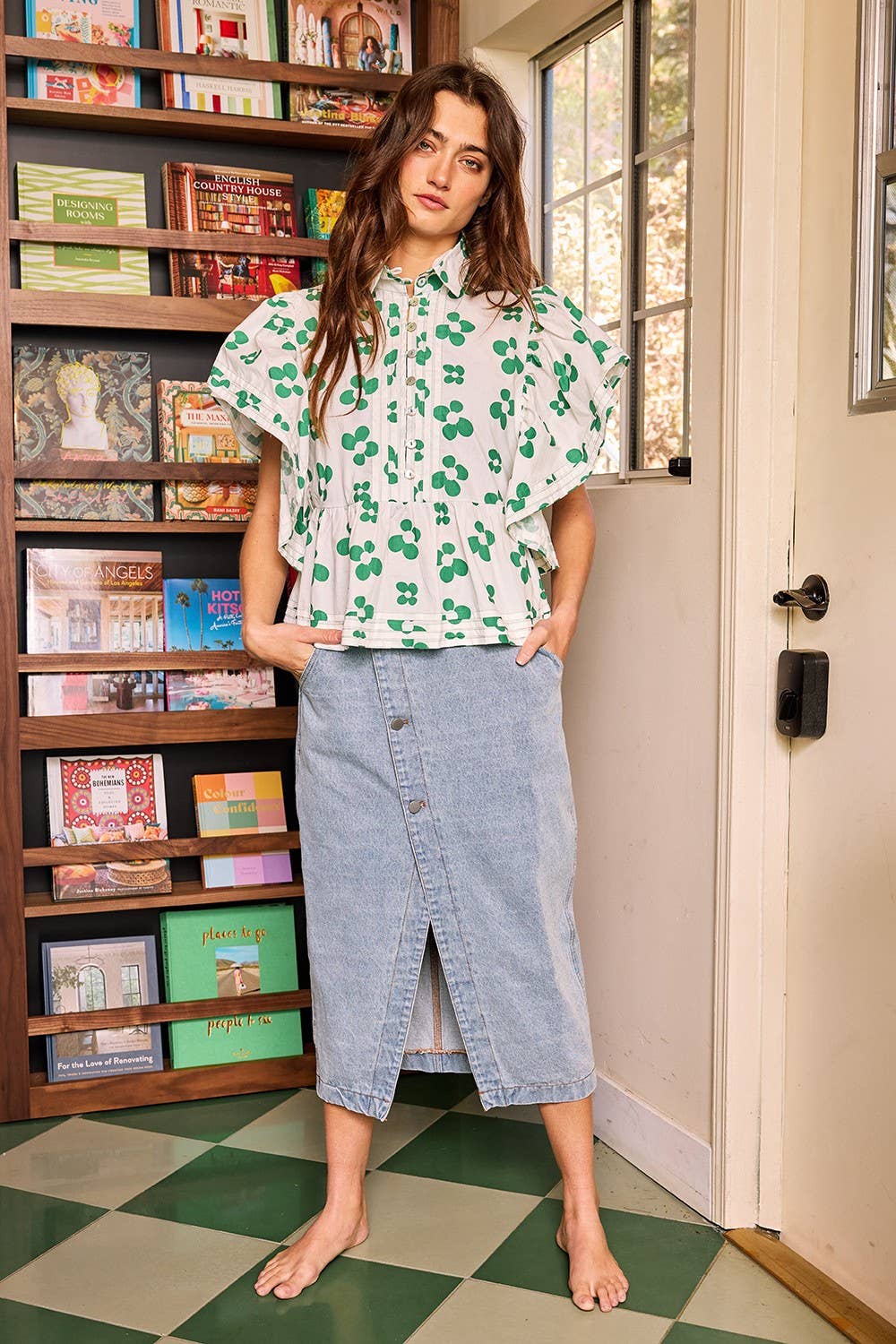 BUCKETLIST INC - Wholesale Button Down Shirt - Women's - IT2337A Ruffle Sleeves Pintuck Detail Floral Print top14