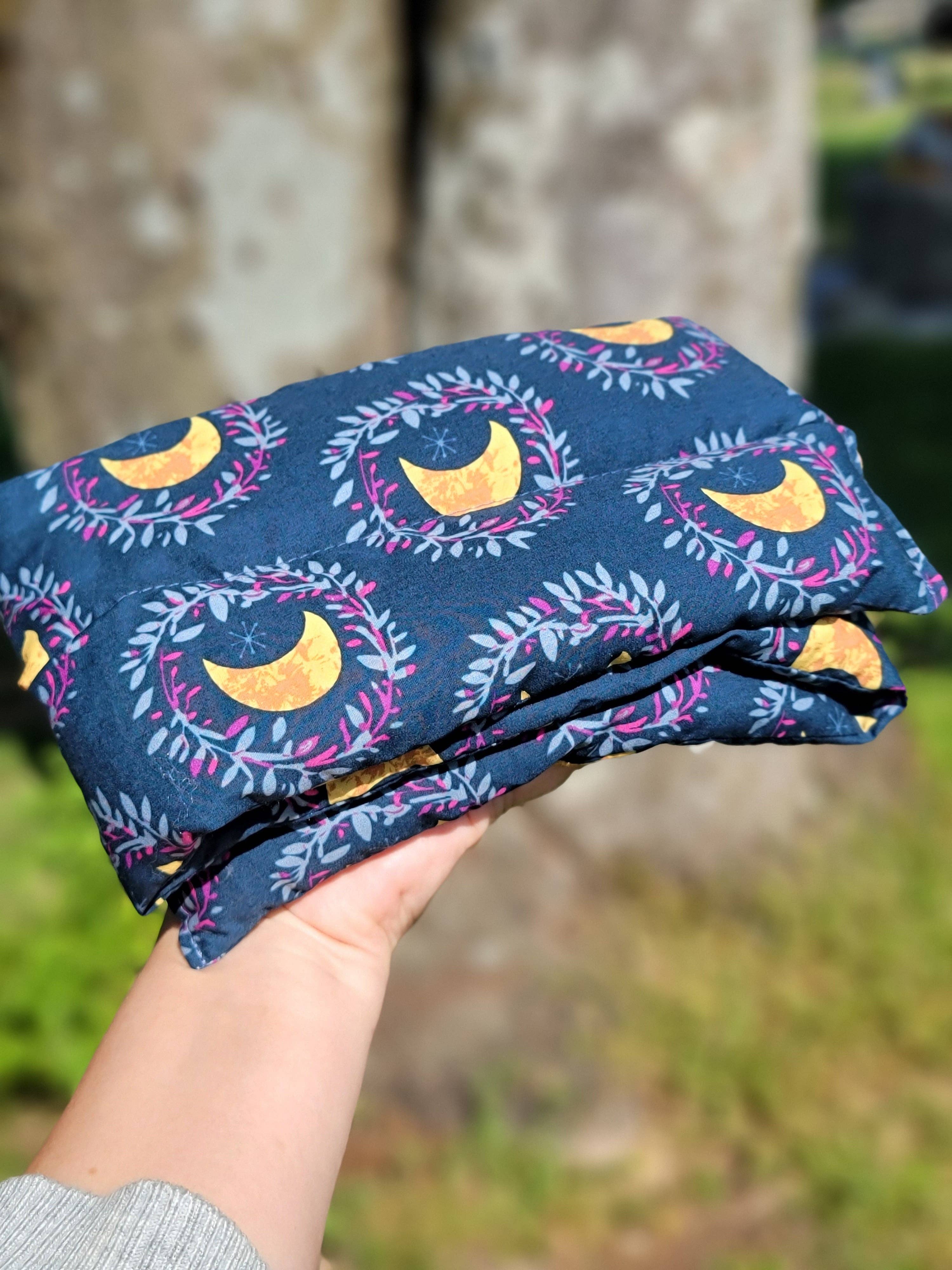 Calm Your Vibes – wholesale Hot/cold compress – Aromatherapy Hot/Cold Weighted Neck Wraps - Moon & Sky 0