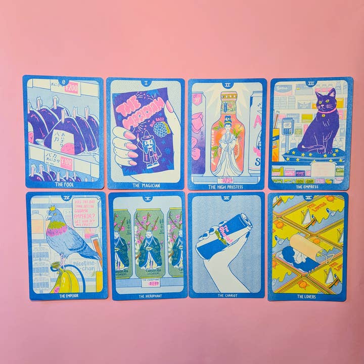 Christina Hu - Vendita all'ingrosso Set di cartoline - Set di cartoline Tarocchi Cornerstore - 8 cartoline Risograph 13x18 cm