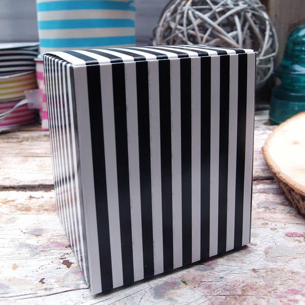 Packaging Decor - Wholesale Party Favor Bag/Box - Mini Striped Paper Boxes Black and White Stripes (2 sizes)2