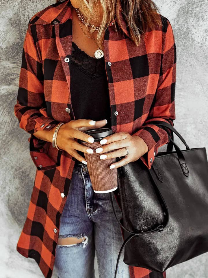 manteau-chemise à carreaux rouge chic pour la vente par StyleGalX