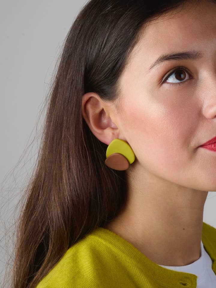 ORECCHINI SGUARDO PISTACCHIO per la vendita all'ingrosso da parte di DELAROSA STUDIO