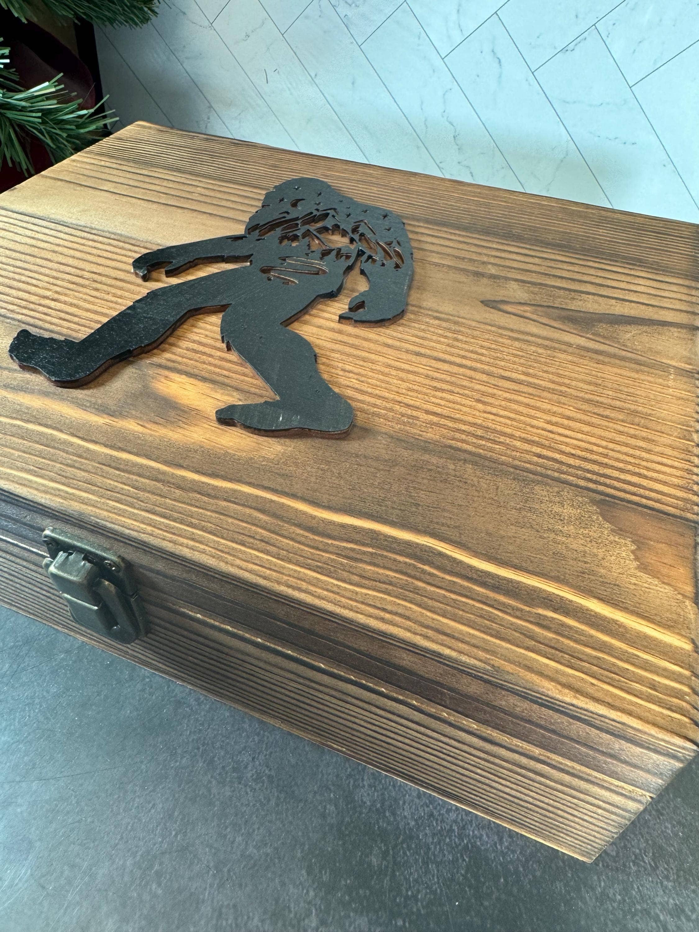 The Mas Boutique - Wholesale Cocktail Shaker - Sasquatch Mountains Rustic Cocktail Smoker Kit Gift3