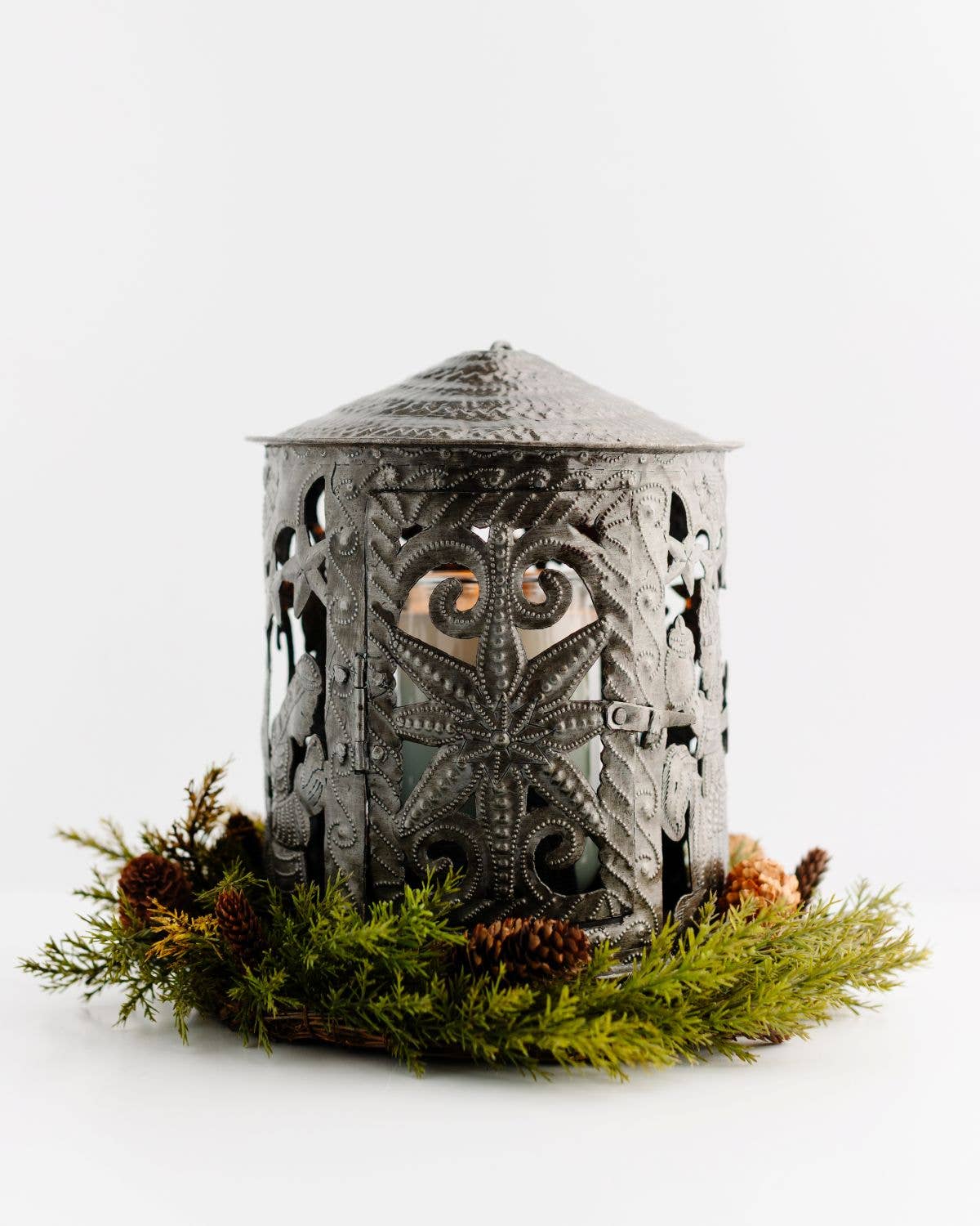 Vi Bella - Wholesale Lantern - Nativity Lantern2