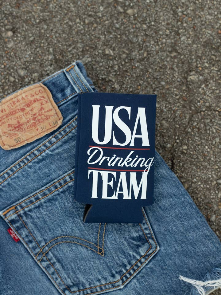 USA Drinkteam KOOZIE voor wholesale door Hartland Goods