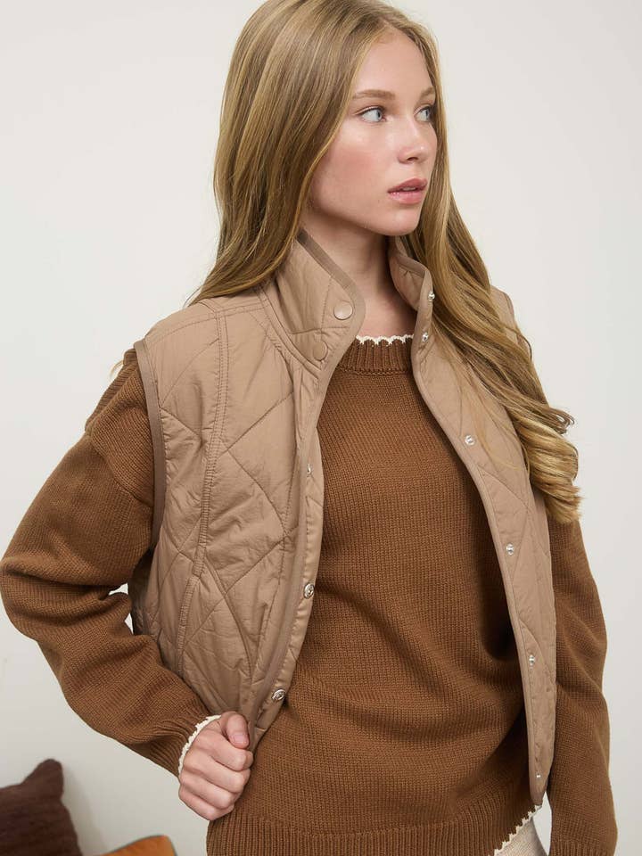 Blu Pepper - Wholesale Outerwear Vest - Women's - SNAP BUTTON QUILTED PUFFER VEST 14