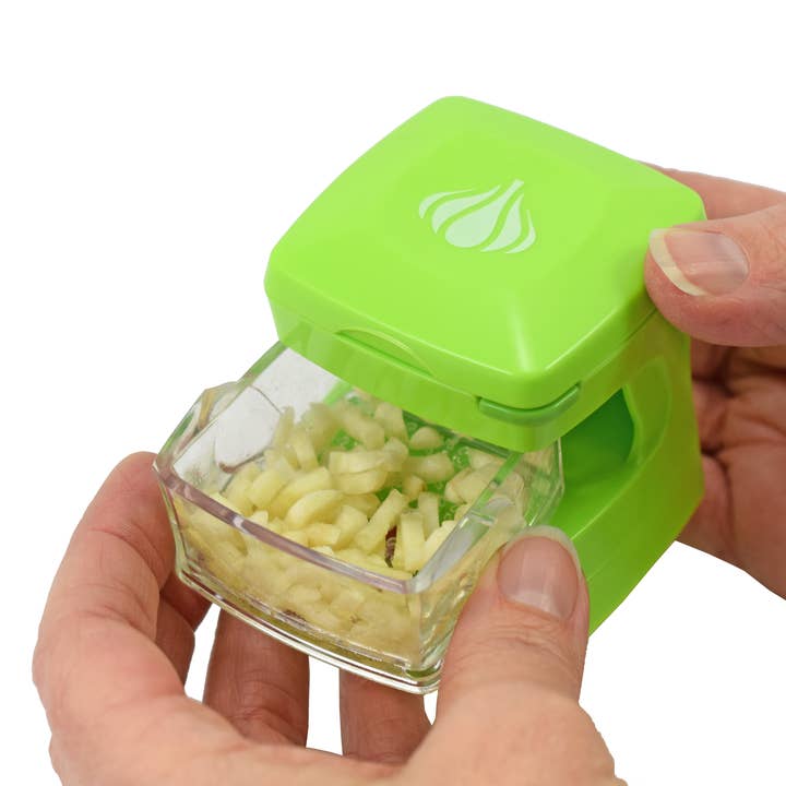 Kitchen Innovations Inc. - Wholesale Kitchen tool/gadget - Garlic-A-Peel (Garlic Chopper)13