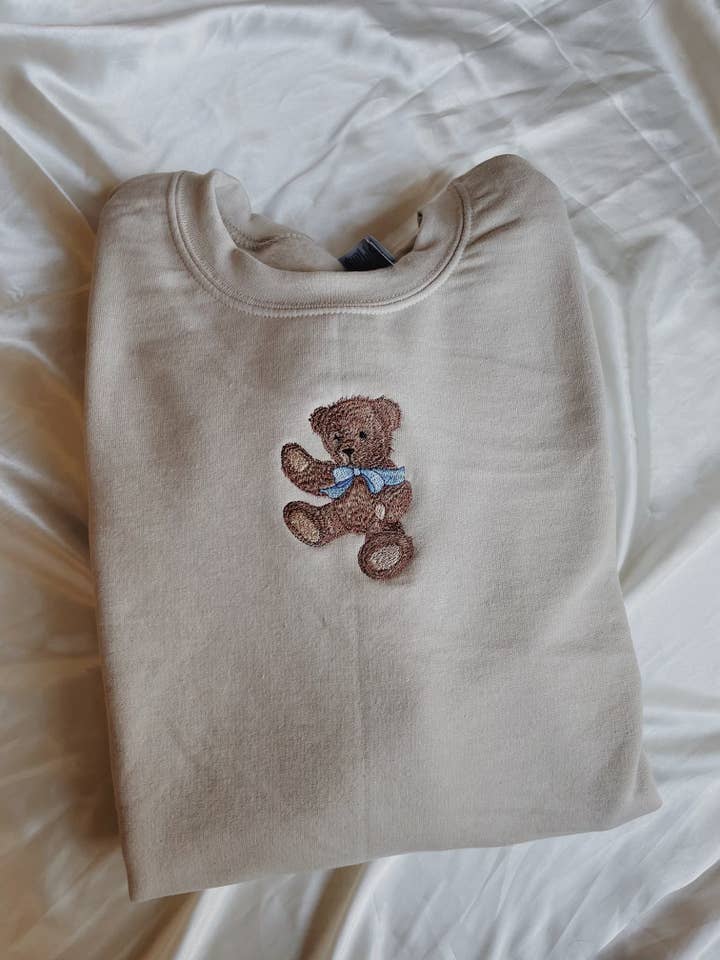 Molly Louise Shop - Wholesale Sweatshirt - Women's - Teddy Bear Embroidered Sweatshirt