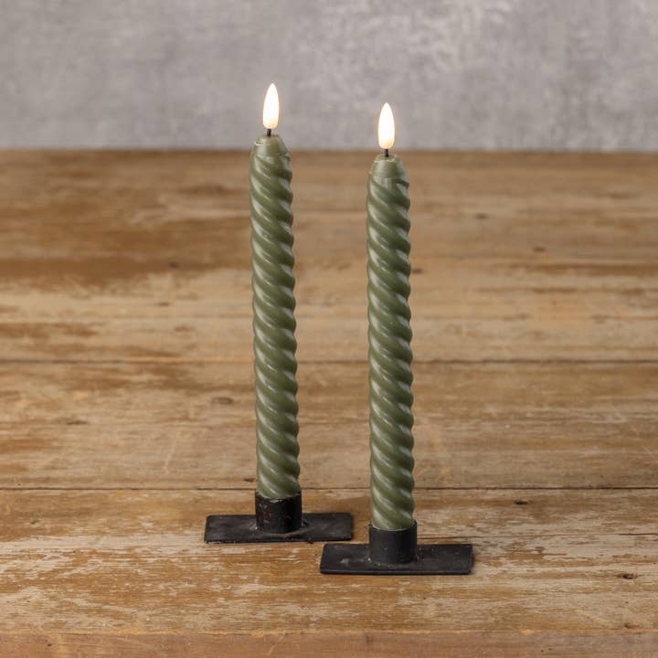 Ragon House – Vela/castiçal cónico por atacado – CONJUNTO/ 2 - VELA CÔNICA VERDE ESCURO TORCIDA 3D DE 9,5"