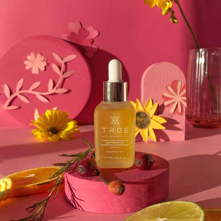 TRUE Skincare – wholesale Facial oil – Certified Organic Rehdyrating Rosehip & Rosemary Facial Oil
