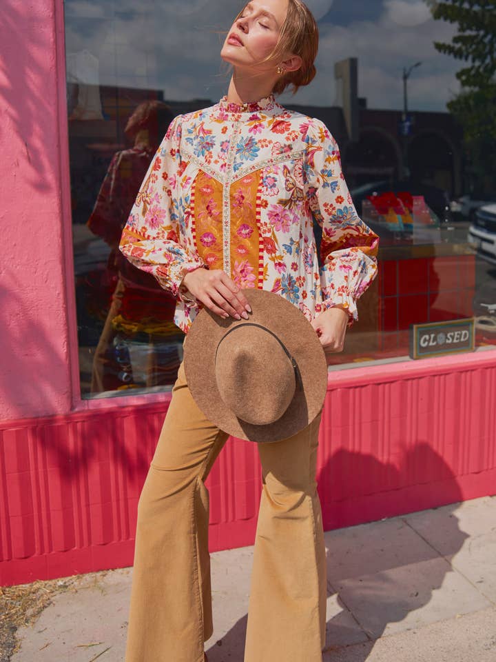 &MERCI - Wholesale Blouse - Women's - EXCLUSIVE FLORAL BORDER PRINT TOP WITH FLORAL TRIM MTP409723