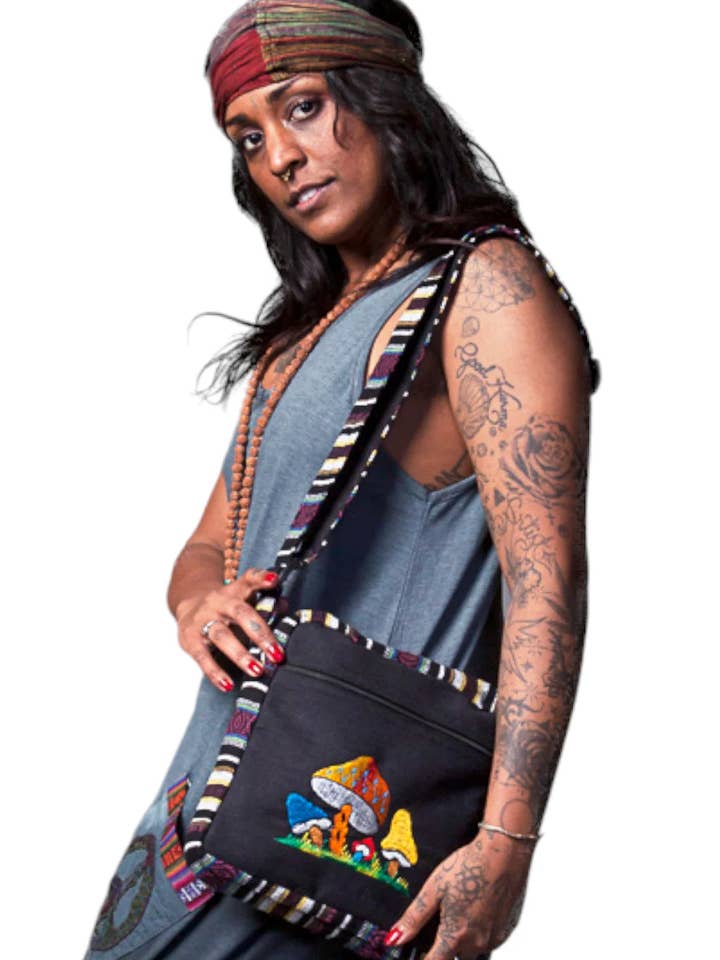 Sac bandoulière solide Alice pour la vente par Ark Imports