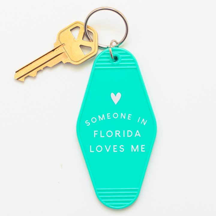 Declaration & Co - Vente Porte-clés – unisexe - Porte-clés rétro d'hôtel - Quelqu'un en Floride m'aime1