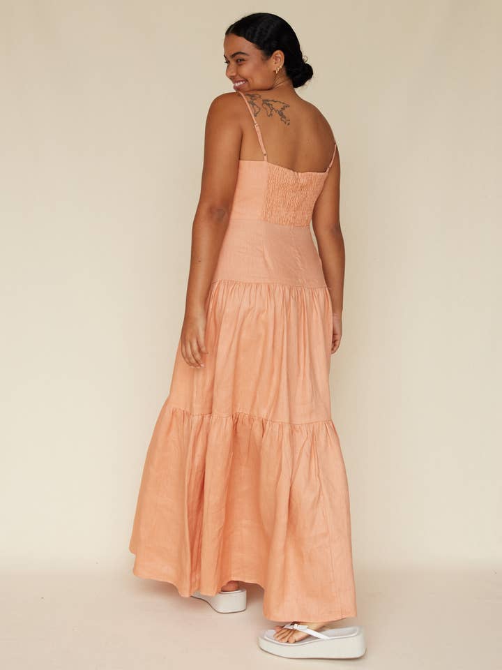 Aprikosen Maxikleid Sorrento aus Leinen - Apricot für den Großhandel auf Faire2