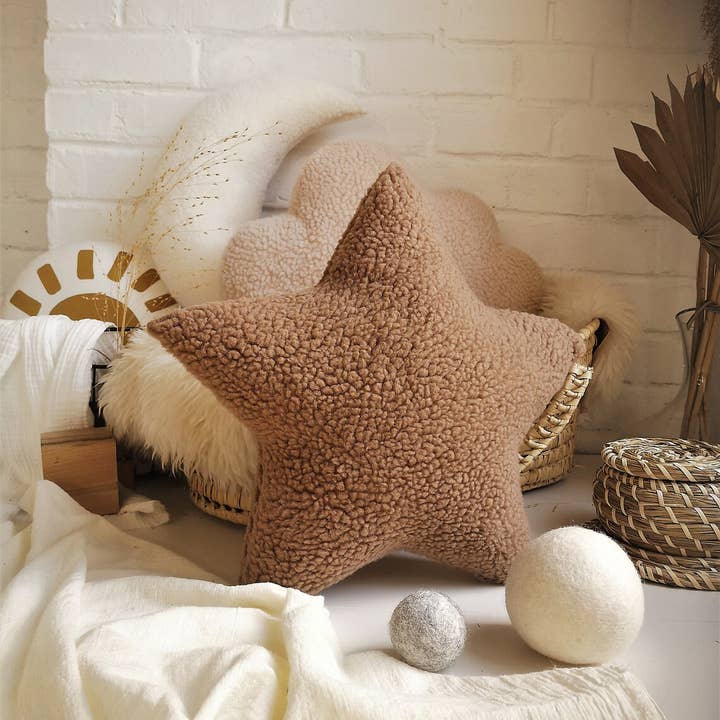 The Butter Flying – wholesale Pillow/cushion – Child & baby – Star-shaped pillow - 5 color choices2