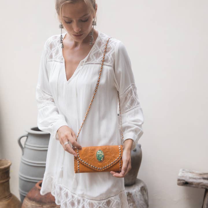 Hiawatha Feather Wallet Antique Tan for wholesale on Faire5