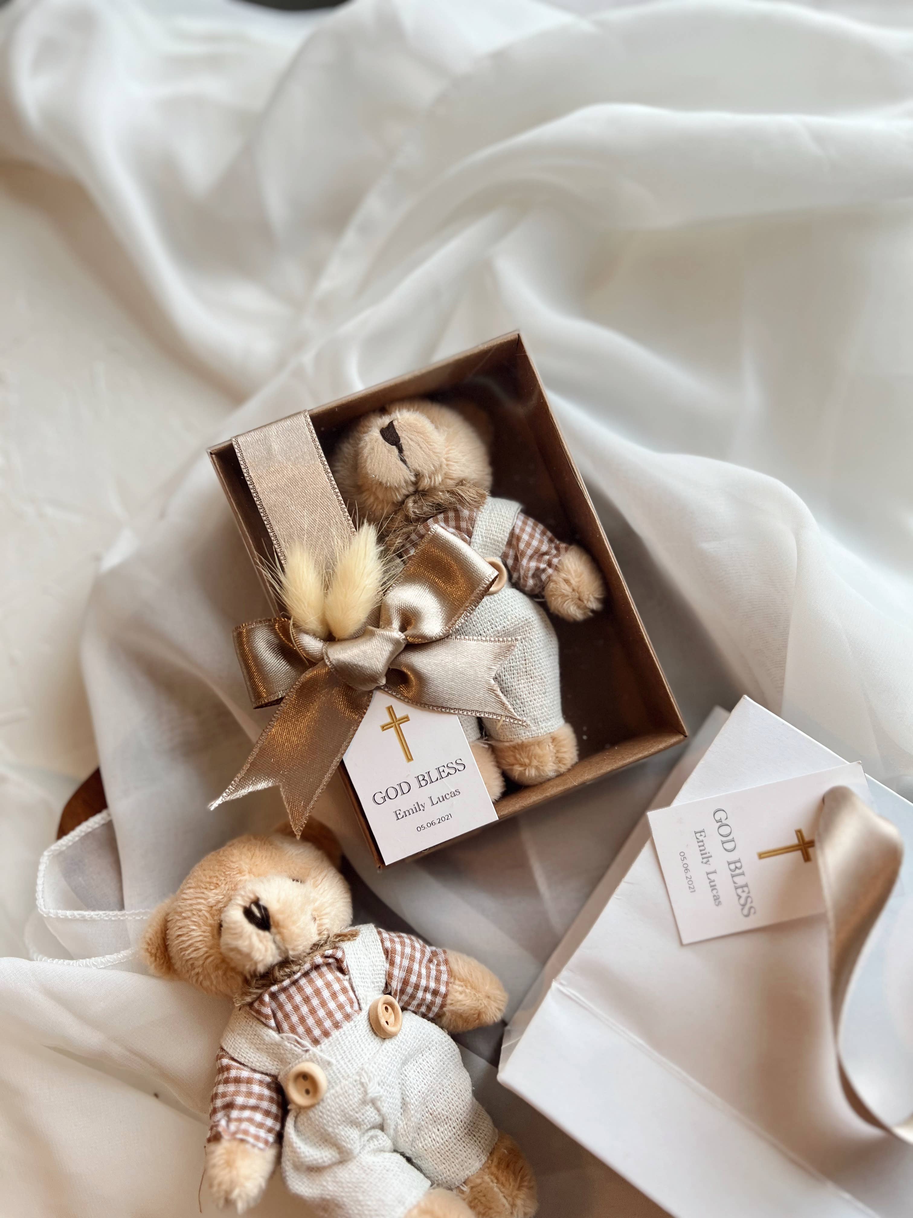 Uniq Favors – Engroshandel Nøglering - Dame – Teddy-nøglering som gave, babyshowergave med personlig navn - We Can Bearly6
