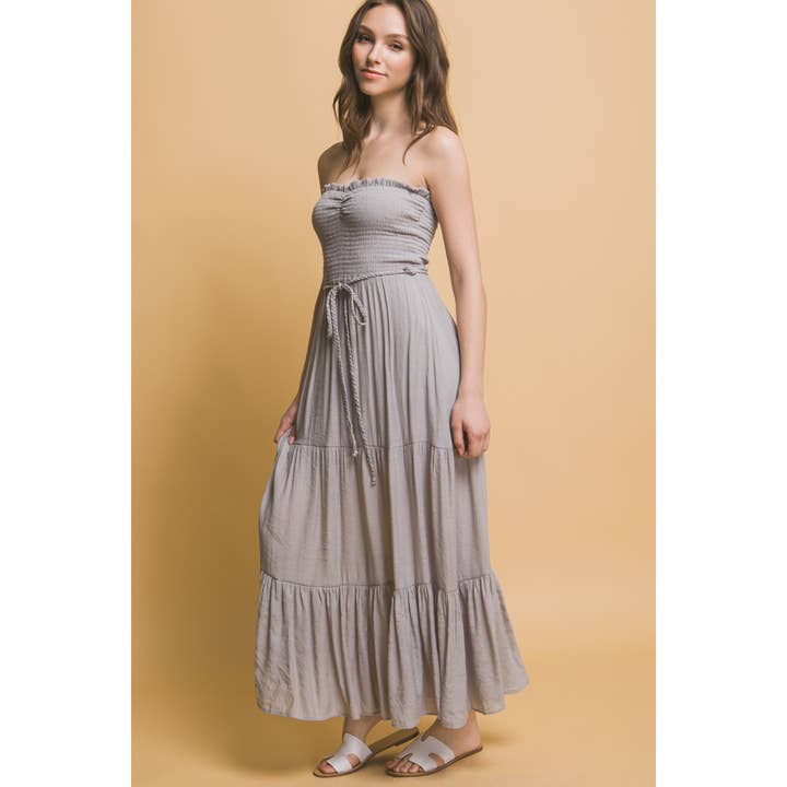 Vestido Maxi Sin Tirantes con Nido de Abeja Vibes de Verano Sin Esfuerzo con Fl para venta al por mayor de Apolline