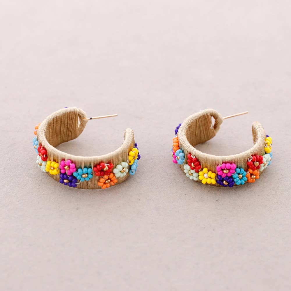 Sonata - Vente Créoles - Boucles d’oreilles créoles en fil avec fleurs et perles3