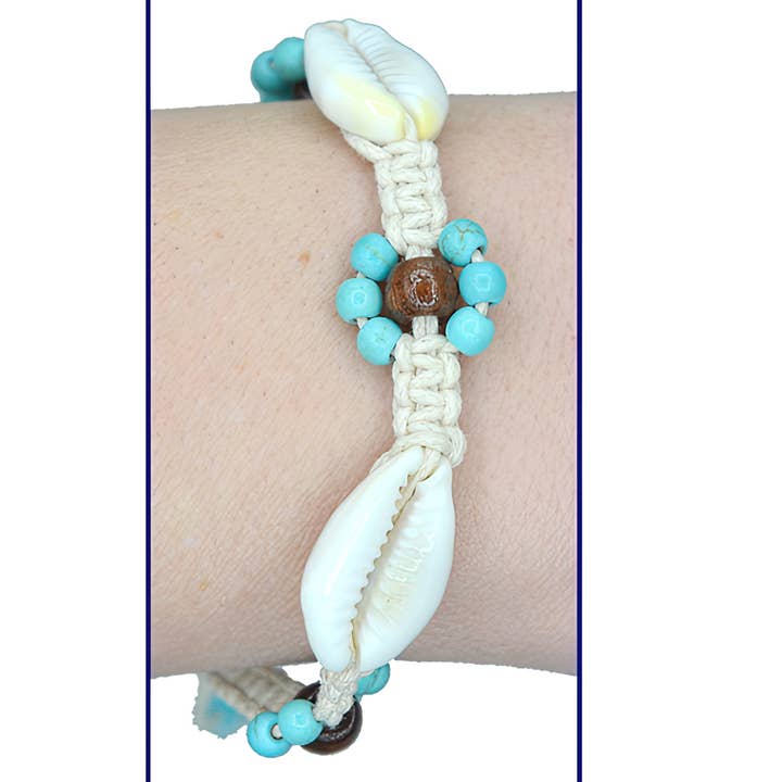 Gypsy Rose – Engroshandel Flettet armbånd – Cowry og Howlite Daisy Macrame armbånd0