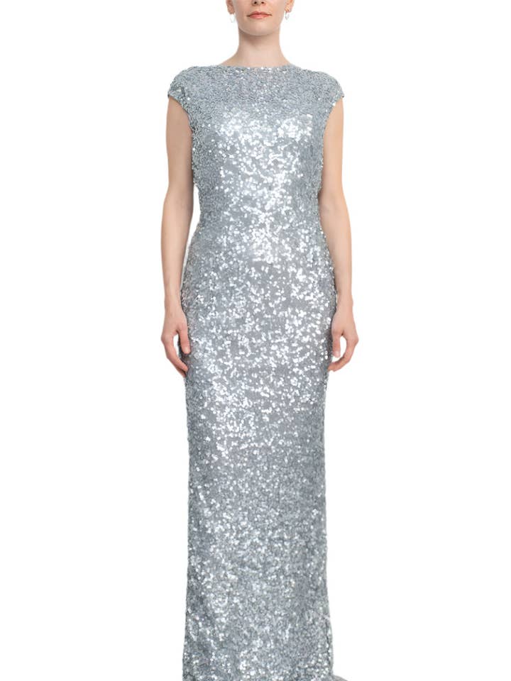 Robe moulante à sequins avec encolure bateau, manches courtes et dos drapé Primavera. pour la vente par Immediate Apparel