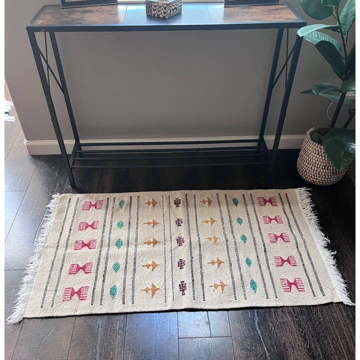 Handmade Berber Wool Rug for Bedroom & Living Room for wholesale by Bearthy