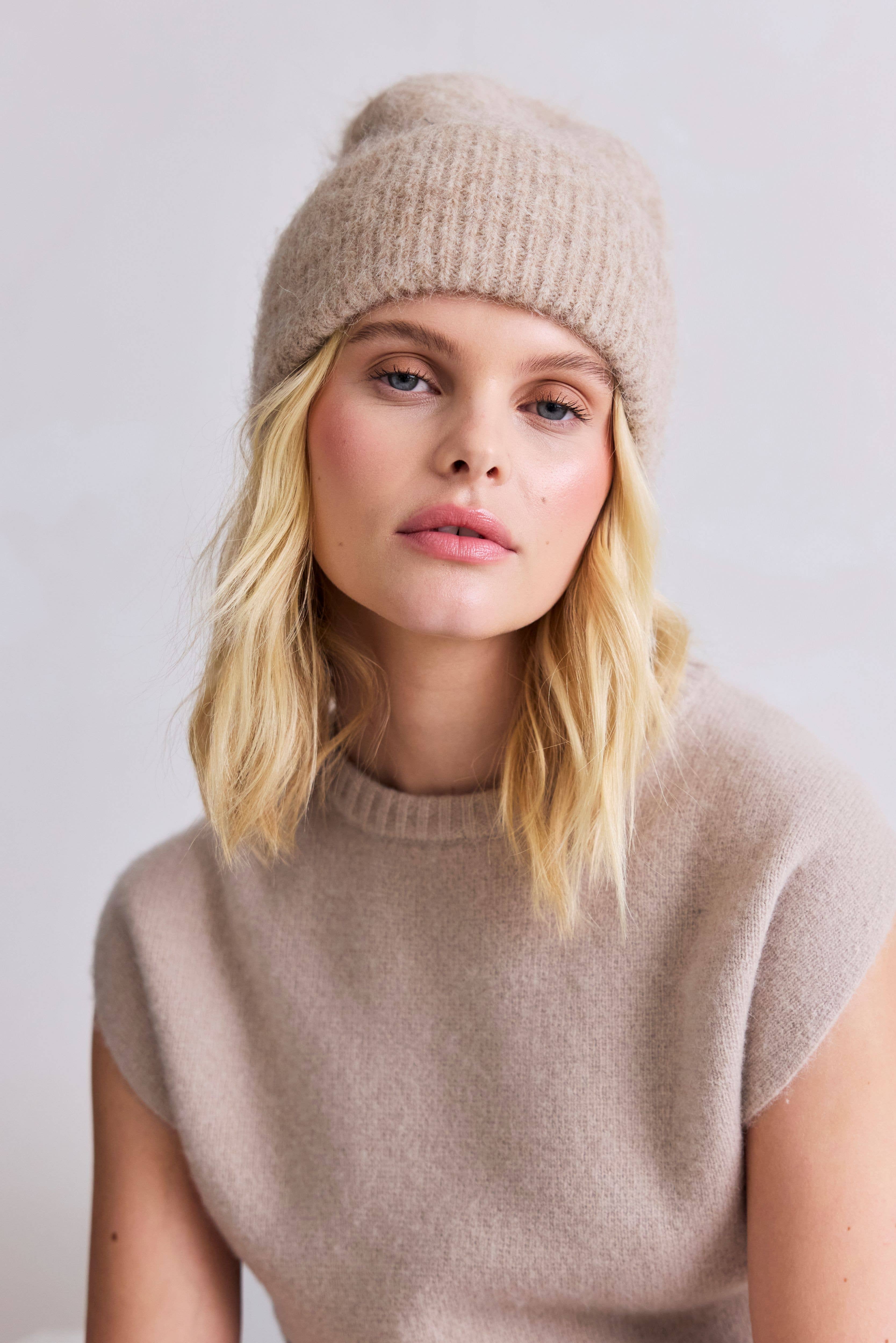 Arctic Fox & Co. - North America - Wholesale Beanie - Women's - The Alpaca Beanie - Iced Taupe - FW25