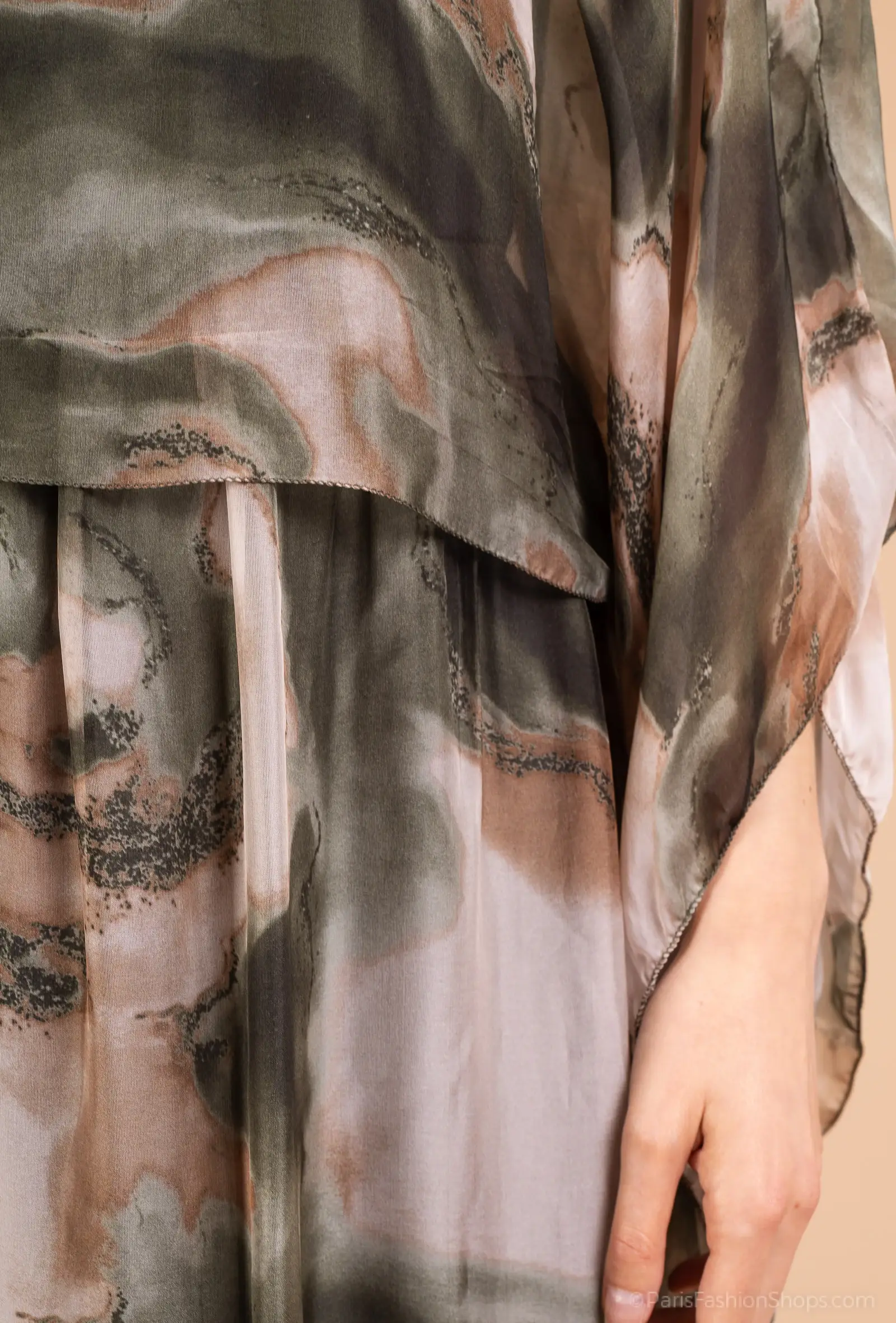 Shyloh - Wholesale Dress - Women's - 2-in-1 printed silk dress 304685