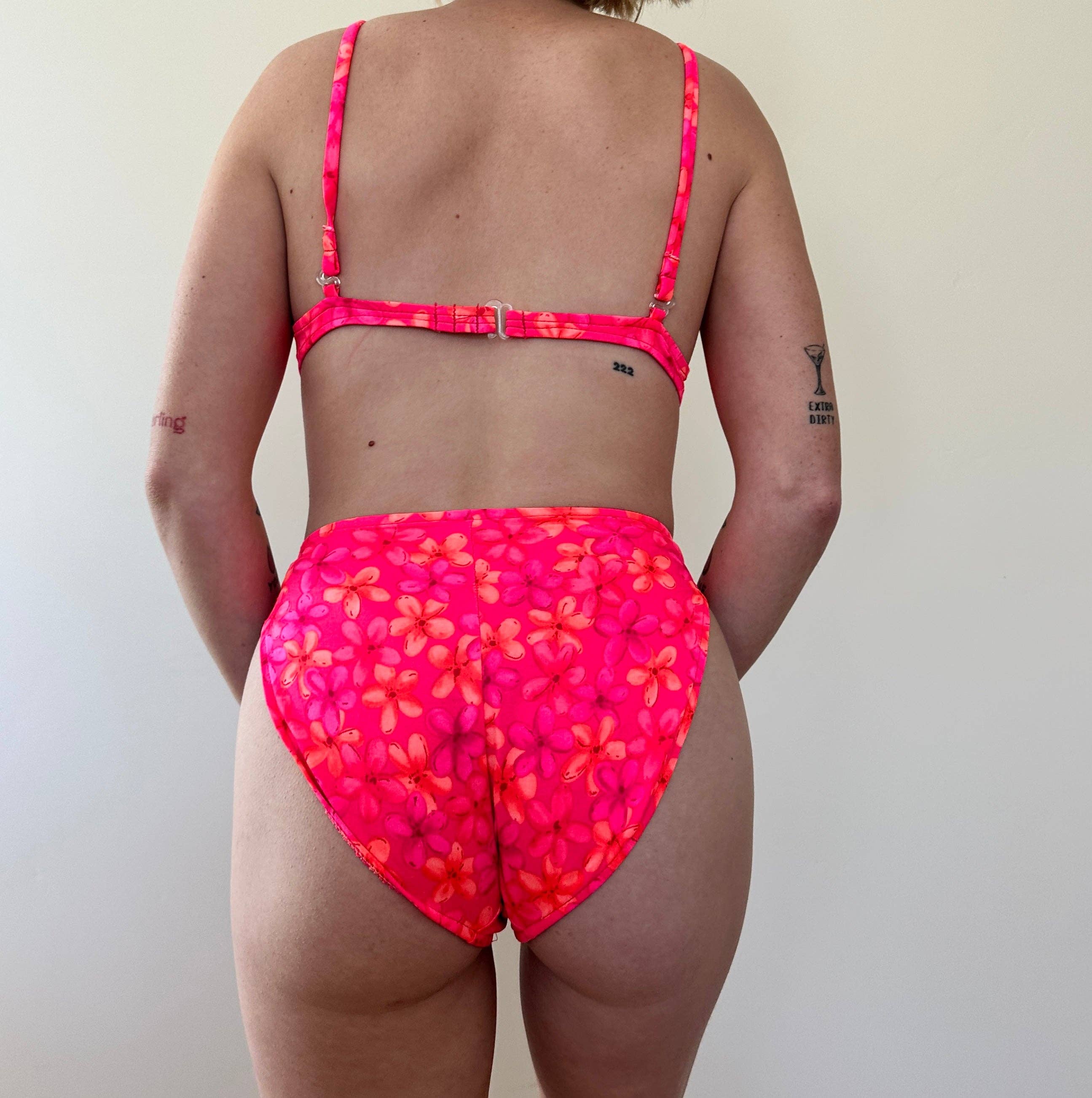 Elizabeth bay - Wholesale Two Piece Swimsuit - Women's - Cherokee bikini | 90's | Tee2