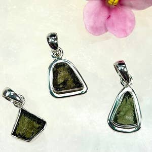 Wholesale online moldavite jewelry