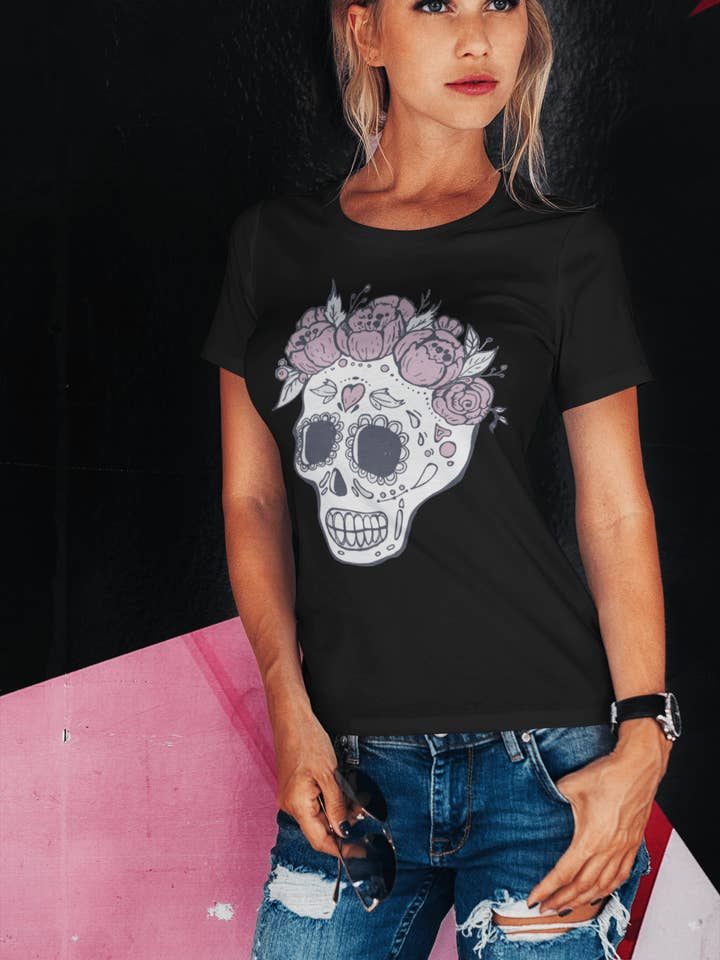 ULTRABASIC økologisk T-shirt til kvinder - blomstret kranium - kranium T-shirt for engroshandel hos ULTRABASIC