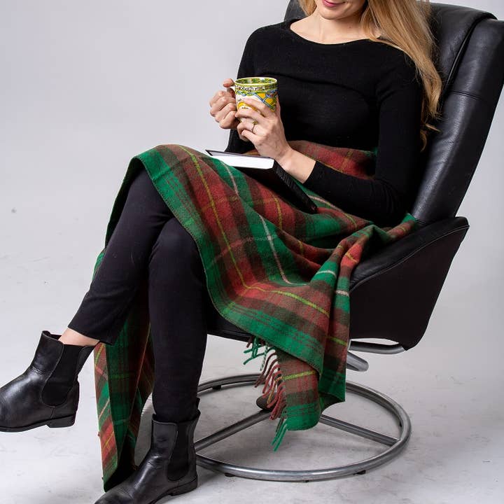Patrick King Woollen Company - Wholesale Throw Blanket - Prince Edward Island Deluxe Knee Blanket