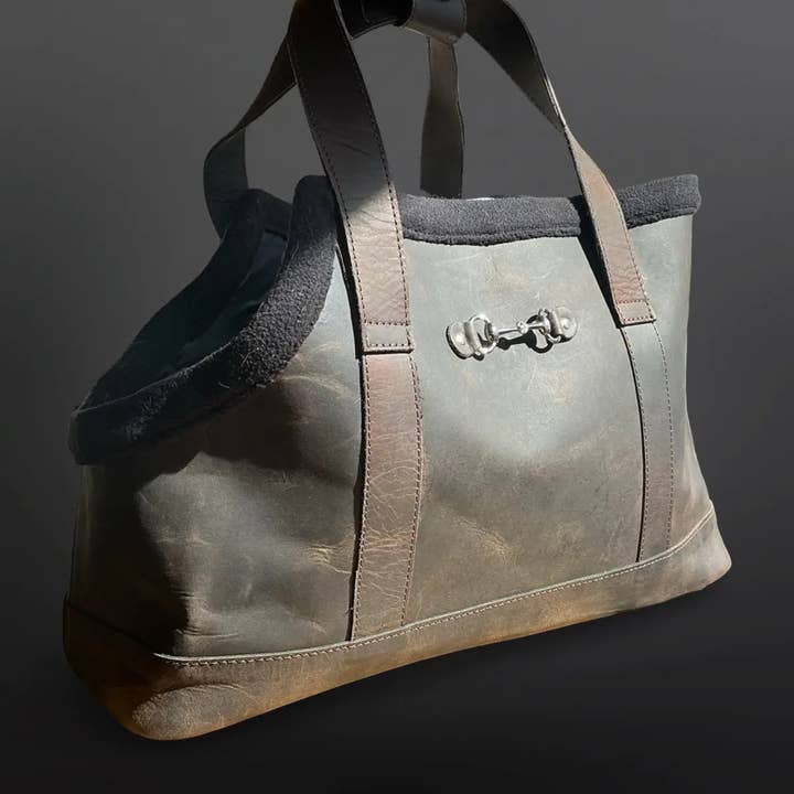 Westrian International - Wholesale Pet Carrier - Dog - Western Cowhide Tooled Leather Dog Pet Carrier5