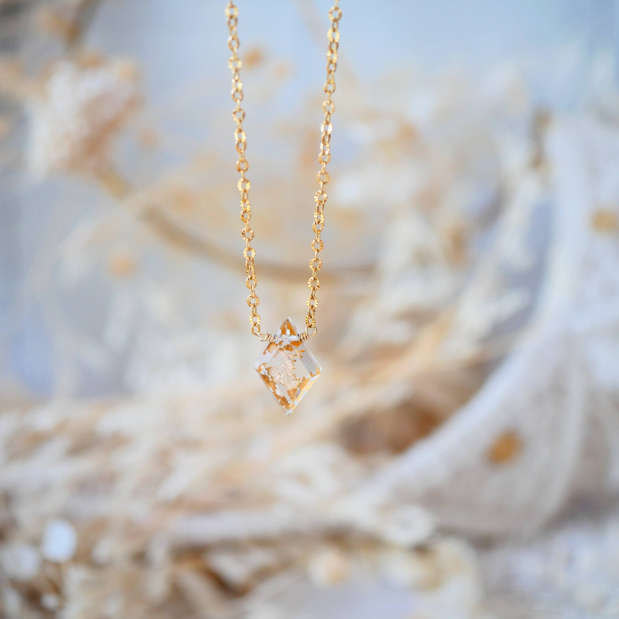 GINANDGER - Wholesale Pendant/Charm Necklace - UTTHAAN Necklace Natural quartz crystal (Gold foil crystal)4