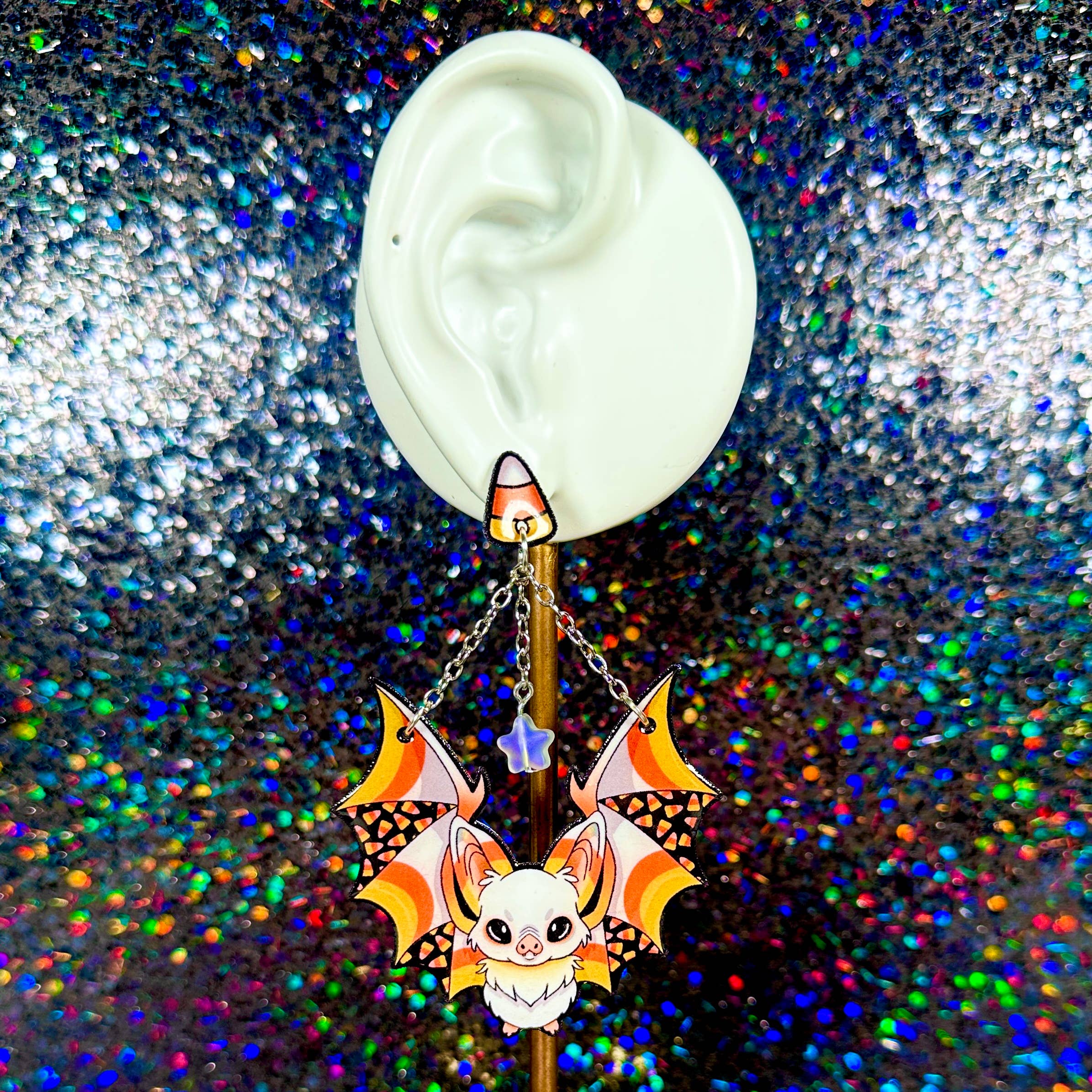 Sea Pixie Designs - Vente Boucles d'oreilles pendantes - Boucles d'oreilles pendantes chauves-souris en bonbon de maïs pour Halloween, effrayantes et mignonnes2