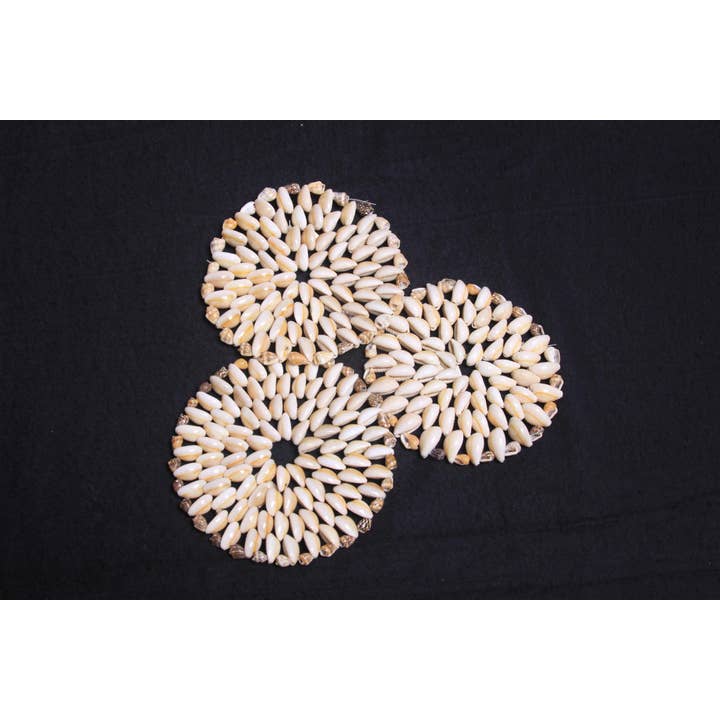 4" COWRIE PLACEMATS for wholesale by Darlene's Shells