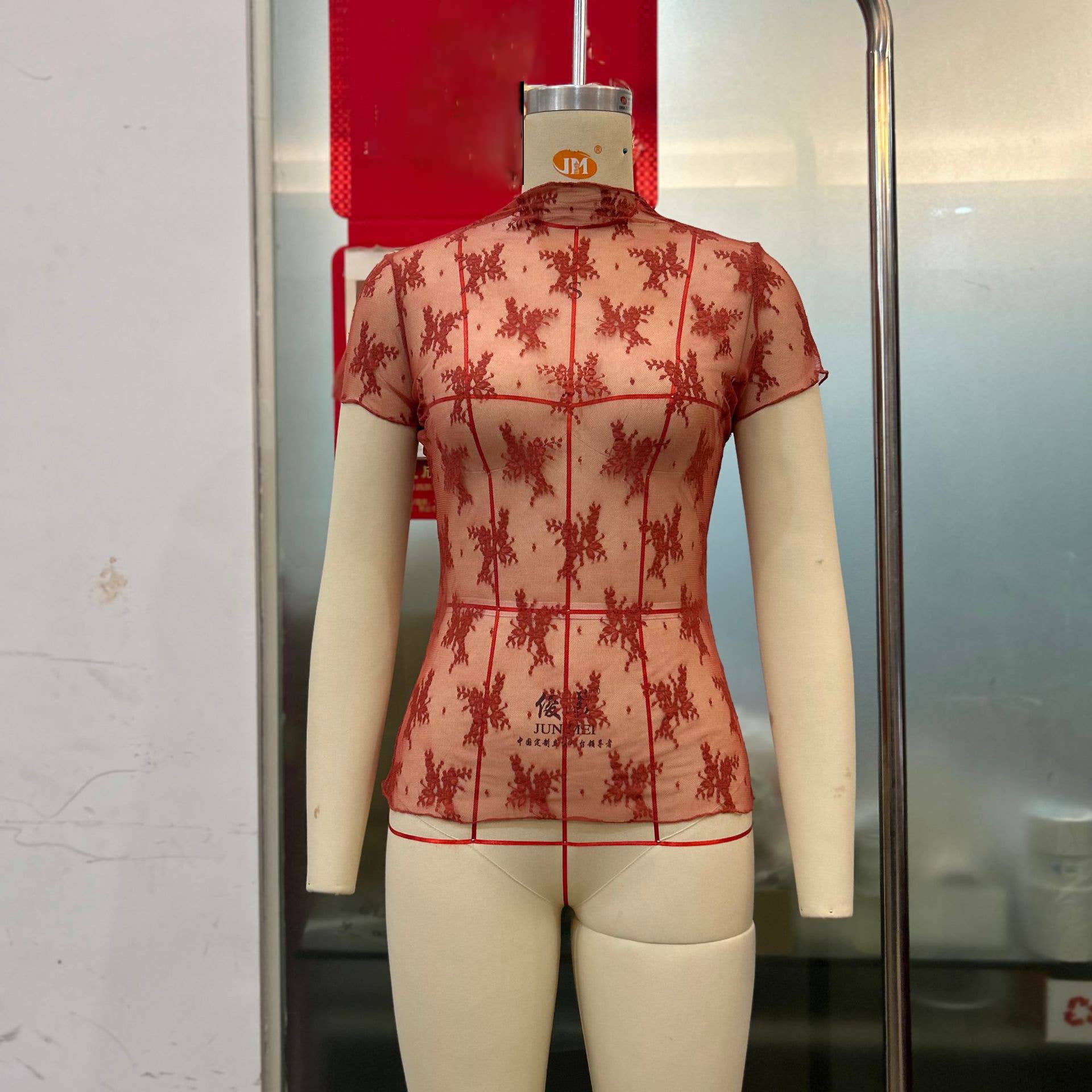 Hope & Sunshine – Großhandel Bluse – Damen – Kurzarm-Top aus transparentem Spitzenmesh6