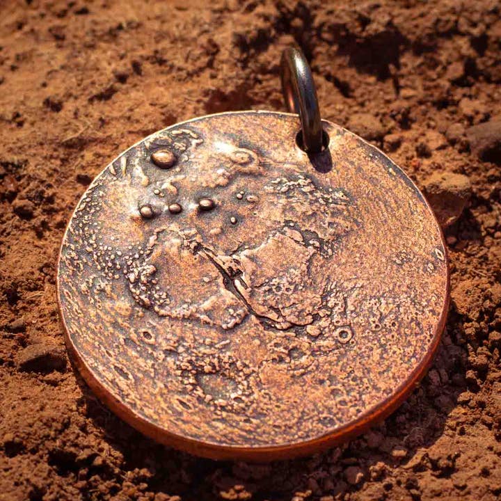 Mars Charm eller Halsband - Koppar för wholesale av Shire Post Mint