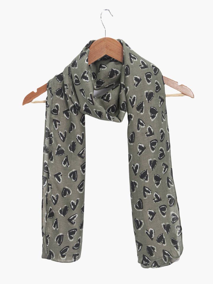 Lenço Leve Corações Preto/Kara Khaki por atacado de Sarta Accessories