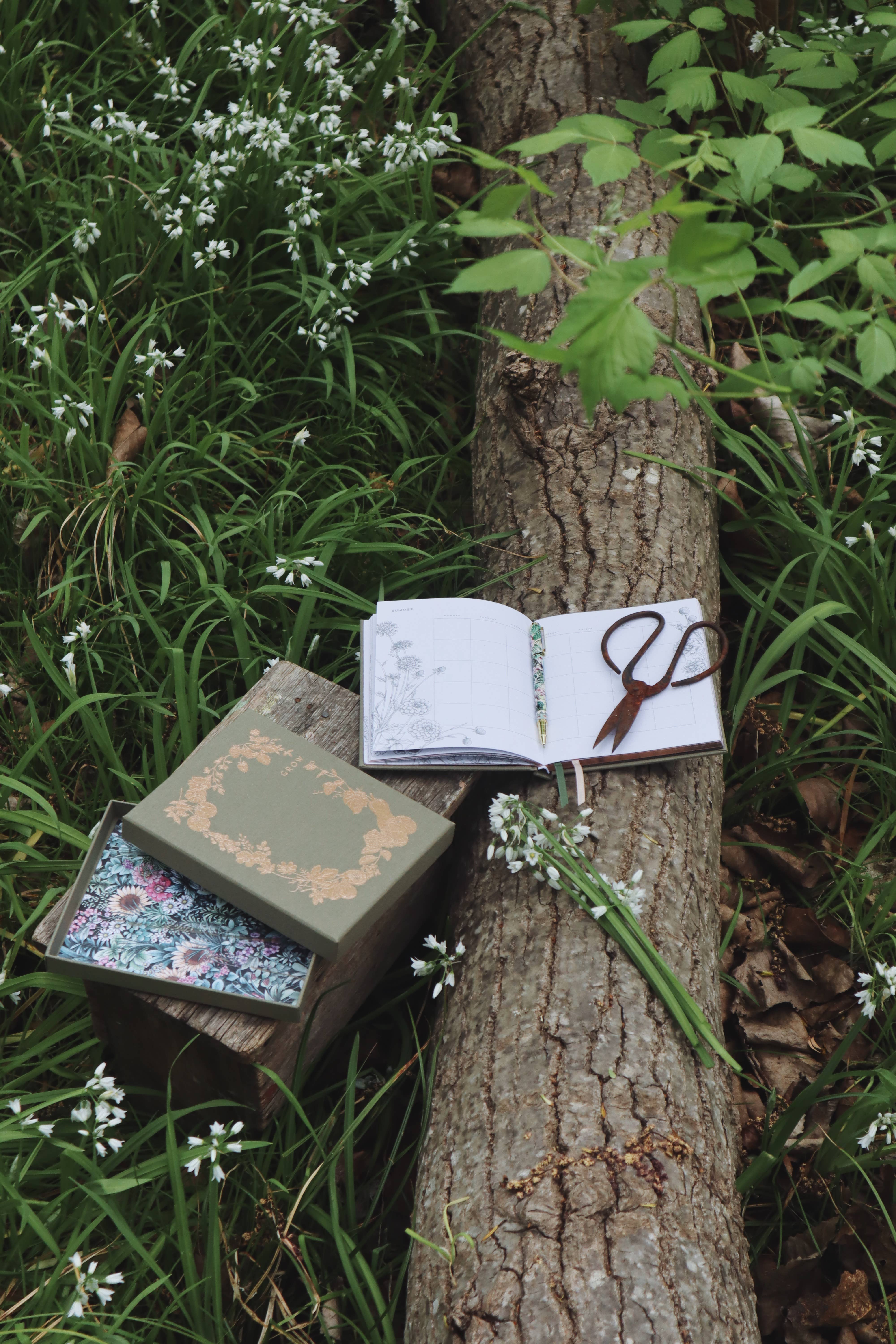 Typoflora - Wholesale Planner - Grow - Garden Planner | Olive12