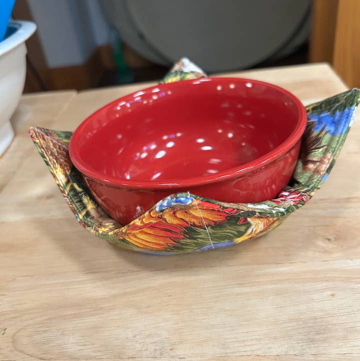 Olive Loom - Wholesale Drink Huggers & Koozies - Soup Koozie - Hens & Roosters0