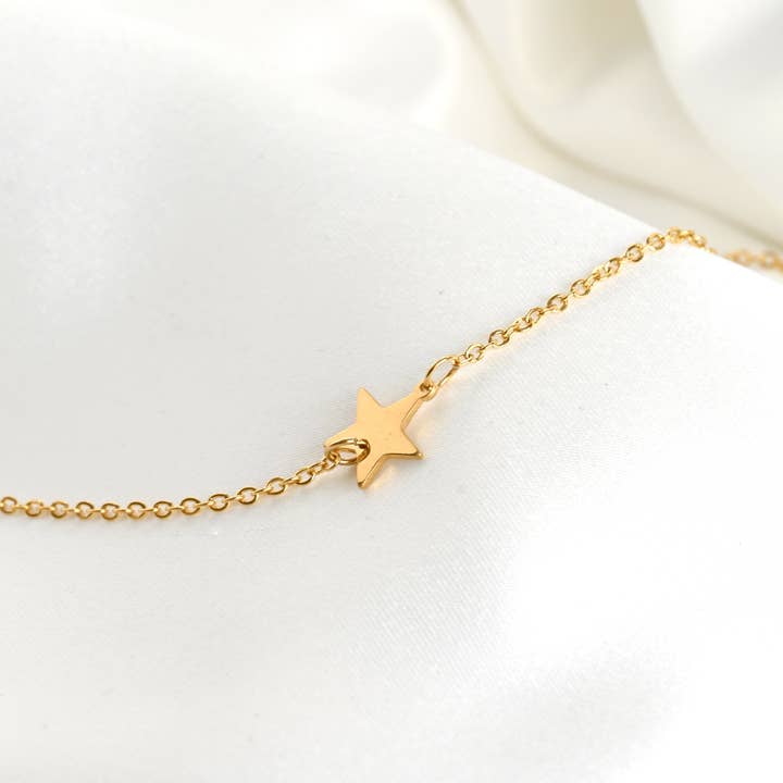 Blueyejewelry - Wholesale Pendant/charm necklace - Moon and Star Necklace- Waterproof Crescent Necklace 3