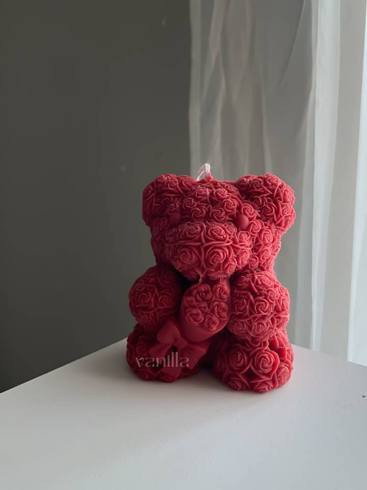 Rose Bear Candle for wholesale by Vanilla Aroma Studio