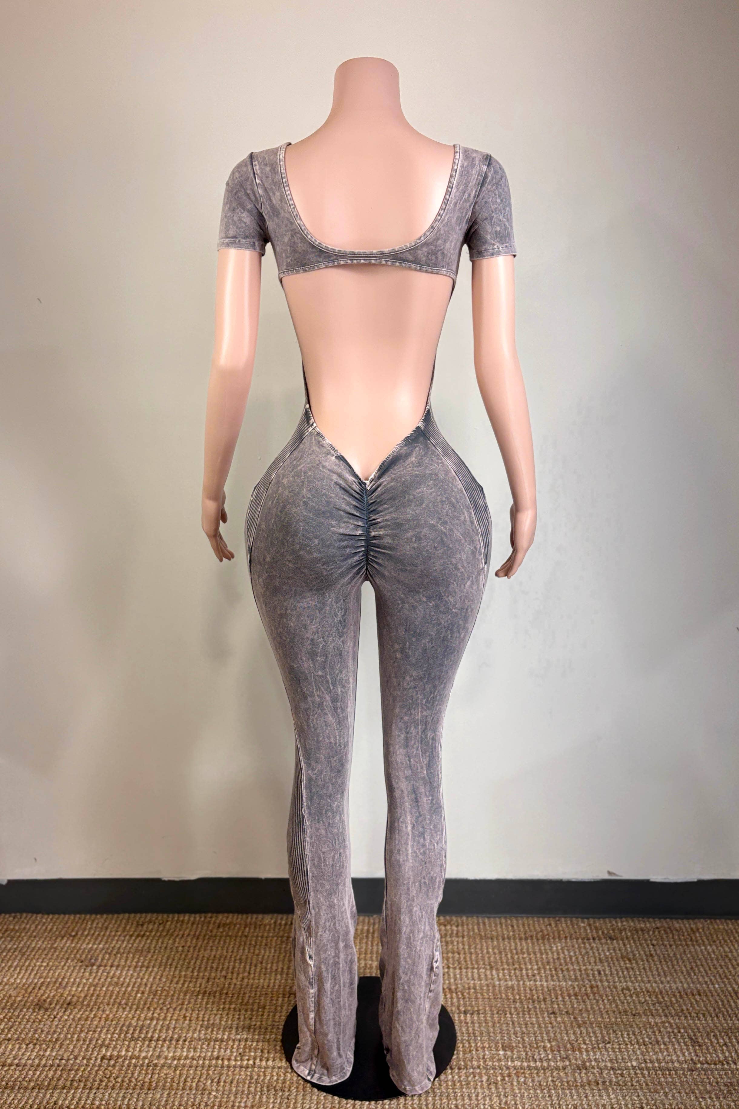 Dalia Studio – wholesale Jumpsuit – Women&#x27;s – MINERAL WASH OPEN BACK FLARE JUMPSUIT2