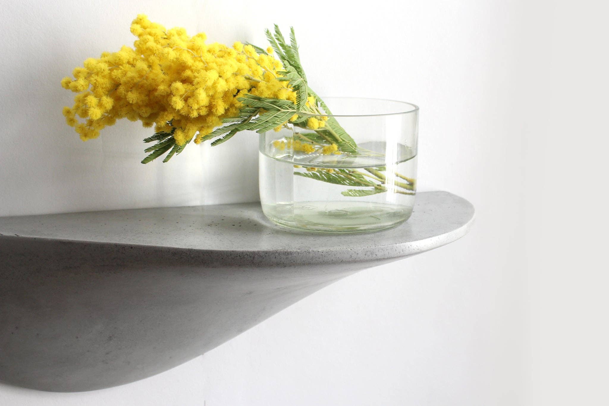 Formpoet - Wholesale Wall Mounted Shelf - Wall shelf concrete large - light grey6