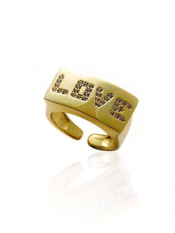 Bague chevalière LOVE pour la vente par Stellar Paris