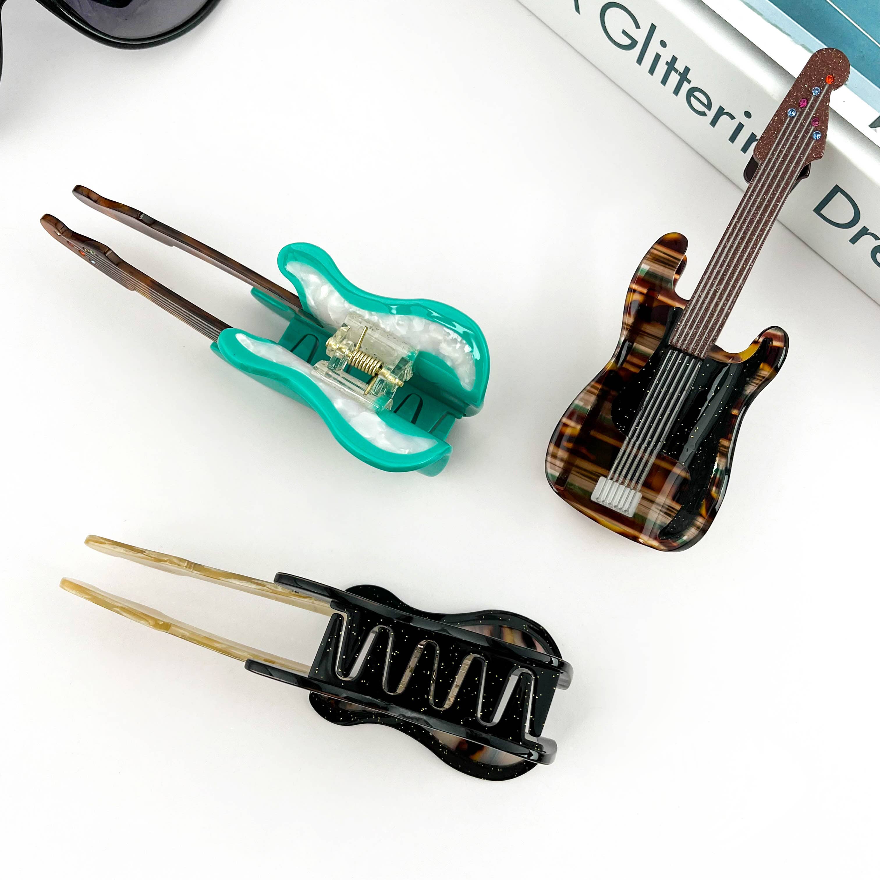 SoapElenGlen – wholesale Hair clip – Women’s – Acetate Electric Guitar Hair Clip, Rock Band Claw Clip3