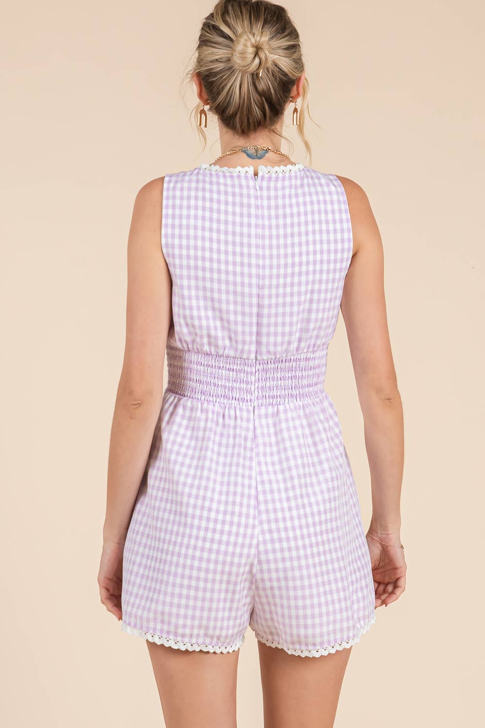 BABY PINK – Großhandel Romper – Damen – Gingham-bedruckter Strampler mit Spitzenbesatz.22
