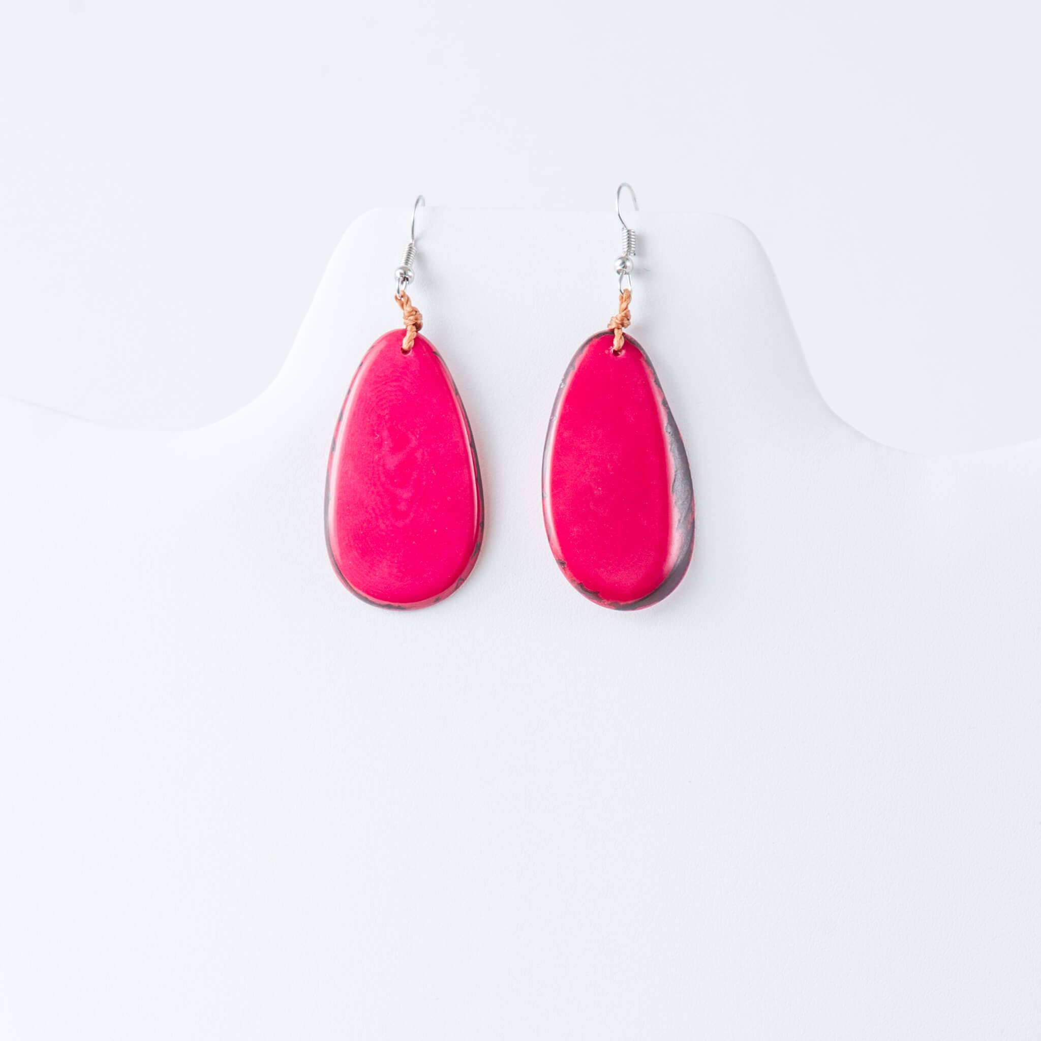 TaguArtsy - Wholesale Hangende/ronde oorbellen - Tagua Slice milieuvriendelijke oorbellen5