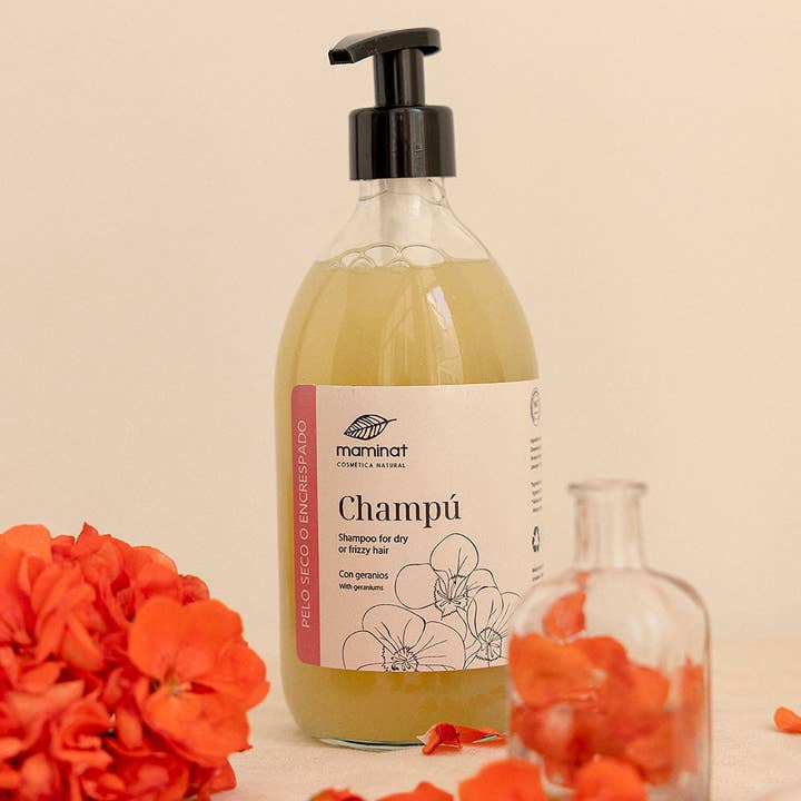 Shampoo for dry or frizzy hair for wholesale by Maminat